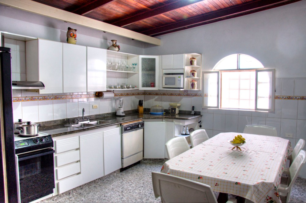 Casa Los Robles_0002_3_4_tonemapped